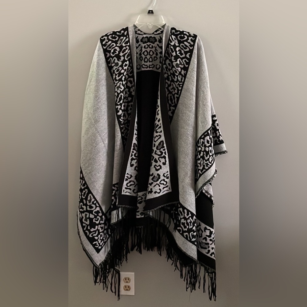 Reversible Poncho - Picture 2 of 3